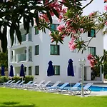 Hotel apartamentowy Rododafni Klorakas