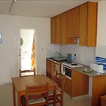 Rododafni Hotel apartamentowy