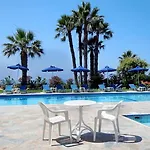 Rododafni 4* Klorakas