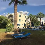 Rododafni Hotel apartamentowy Klorakas