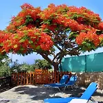 Rododafni 4* Klorakas