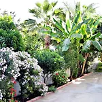 Rododafni Hotel apartamentowy
