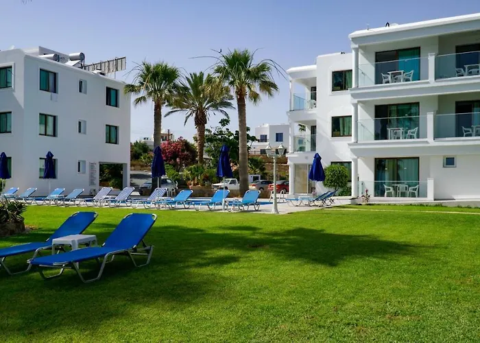 Rododafni Beach Lejlighedshotel Klorakas