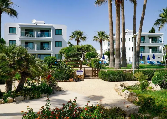 Lejlighedshotel Rododafni Beach Klorakas