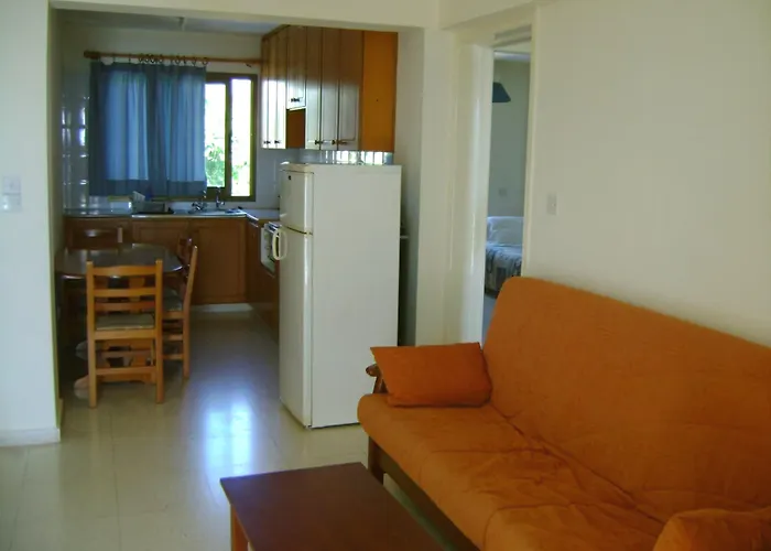 Rododafni Beach Lejlighedshotel