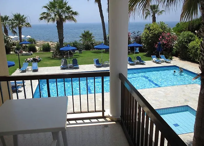 Rododafni Beach Lejlighedshotel