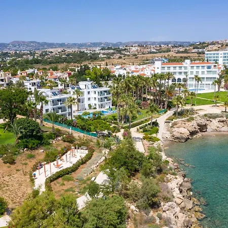 Rododafni Aparthotel