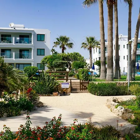 Aparthotel Rododafni Klorakas