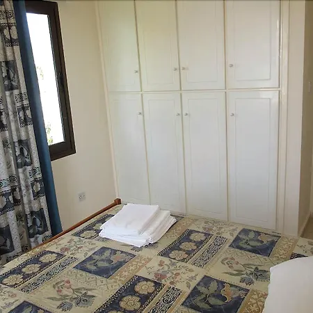 Rododafni 4* Klorakas