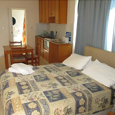 Rododafni Aparthotel 4*