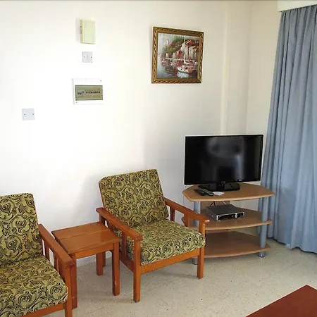 Rododafni Aparthotel 4*