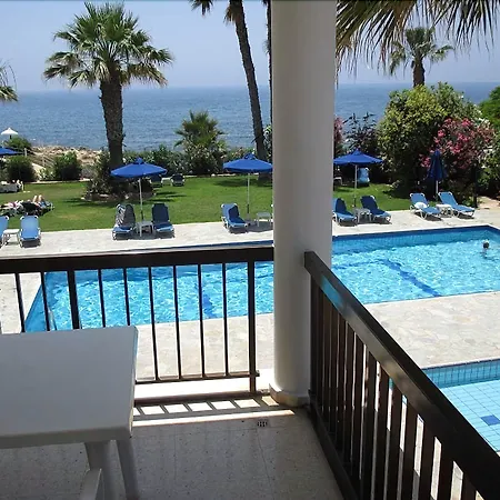 Rododafni Aparthotel