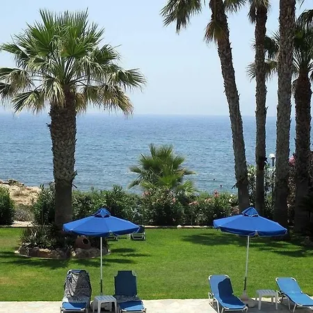 Aparthotel Rododafni 4*