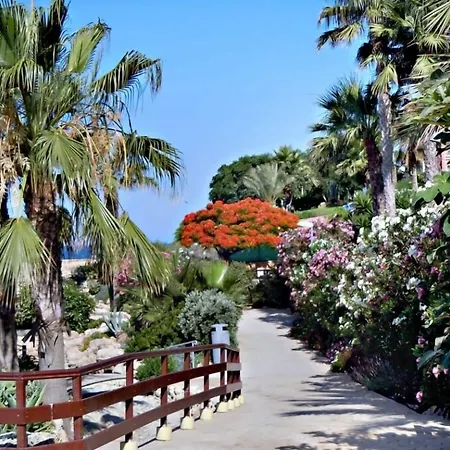 Rododafni 4* Klorakas