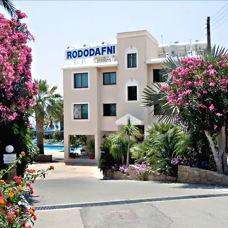 Aparthotel Rododafni Klorakas
