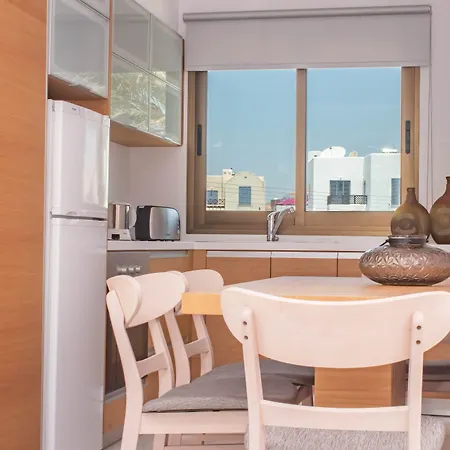 شقة فندقية رودودافني بيتش أبارتمنتس