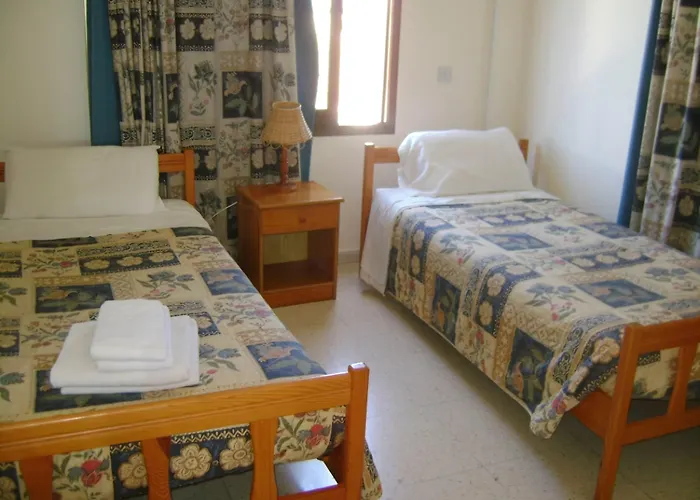 Apartahotel Rododafni 4*